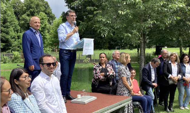 Thierry Kovacs qui au passage tacle Erwann Binet,  annonce qu’il est le suppléant de Jean-Claude Lassalle (LR) aux législatives