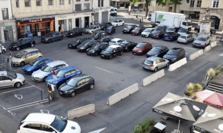Parmi les sujets à l’ordre du jour du prochain conseil municipal à Vienne : l’aménagement des places François Mitterrand et de l’hôtel-de-ville