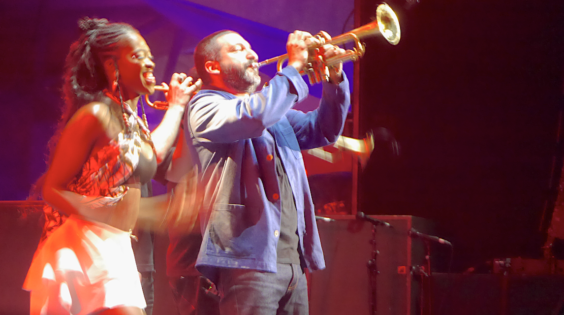 En ouverture de Jazz à Vienne : formidable concert d’Ibrahim Maalouf avec plein d’invités surprises sur scène dont le Viennois Robinson Khoury et Trombone Shorty…