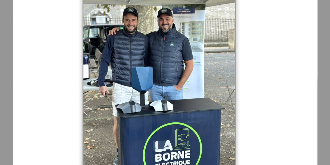 La lumineuse idée de Clément Théron et de Fabien Boudes : lier panneaux photovoltaïques et bornes électriques