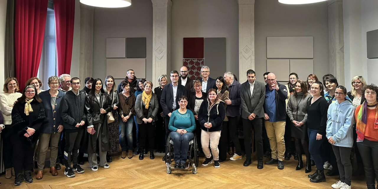 Travail et handicap: pour sa 2ème édition à Vienne, le DuoDay drainera jeudi 21 novembre un nombre grandissant de partenaires, avec une offre de stages multipliée par 3