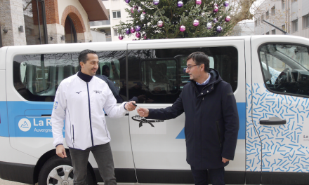 Quatre clubs sportifs viennois se retrouvent dotés de minibus offerts gracieusement par la Région
