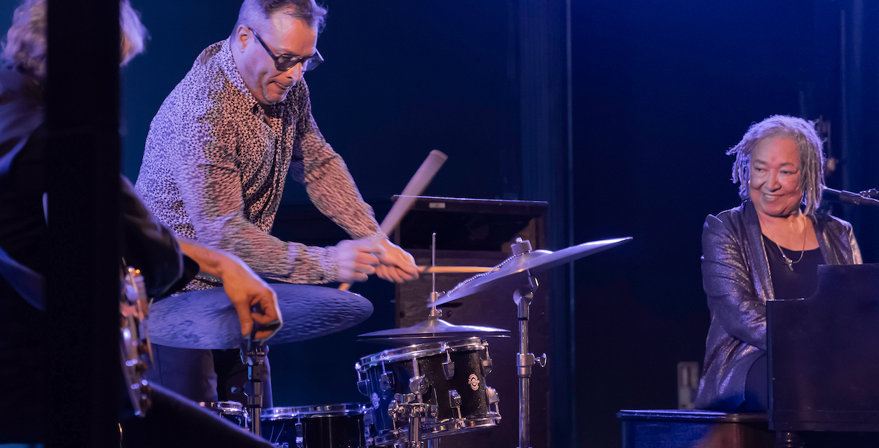 A Sainte-Colombe, le Quartier Latin Jazz Club relancé  par un formidable concert de Rhoda Scott, 86 printemps…