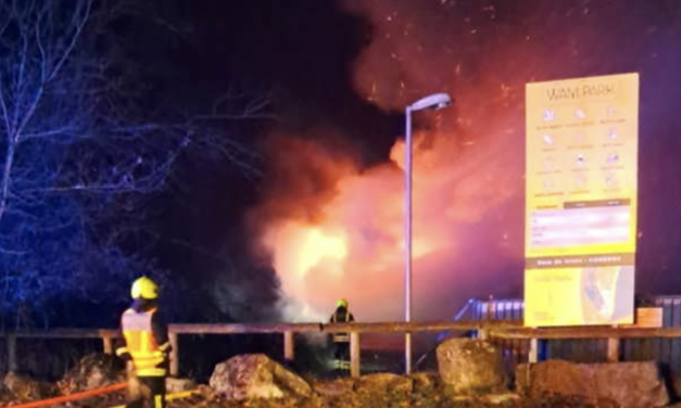 Un violent incendie détruit un local de la base de loisirs Wam Park de Condrieu : un acte de vandalisme le soir de la Saint-Sylvestre