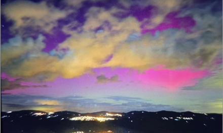 Un cadeau du ciel, la nuit de la Saint-Sylvestre à Lyon : de superbes auréoles boréales…