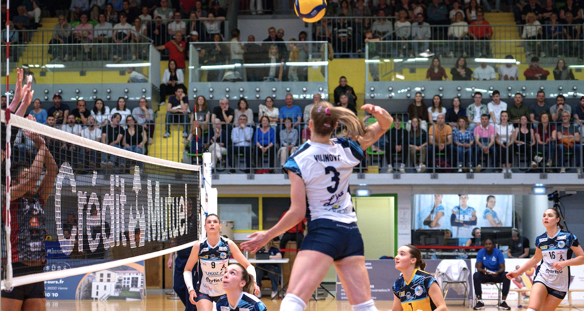 Volley-Ball, Elite : nouvelle victoire des Viennoises lors des play-offs sur leur parquet  de St-Romain-en-Gal, l’aventure continue