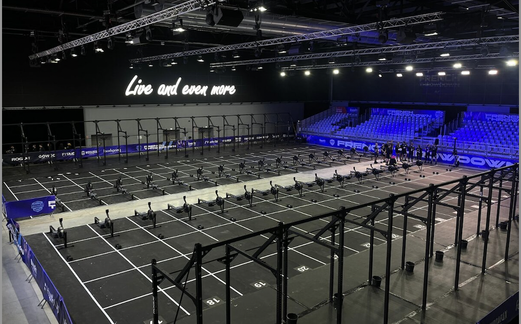 Une nouvelle salle pouvant accueillir jusqu’à 3 000 personnes va ouvrir à l’OL Vallée de Décines : le Cube. 1er concert, du death metal, en mars