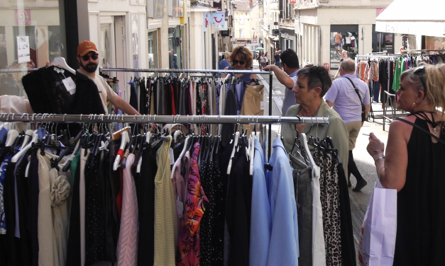 Grâce au soleil et pour partie à la …Via Gusta, la Braderie les 2J+1 se solde par un succès à Vienne
