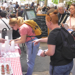 Vienn’àTable, la balade gourmande intra-muros  permettant la découverte de dix-nuit restaurants a attiré  220 participants
