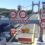 Fermé à toute circulation depuis le 6 mai, réouverture ce vendredi 16 mai du pont de Condrieu,   aux piétons et aux cyclistes,  mais toujours interdit aux voitures pour « une durée indéterminée »