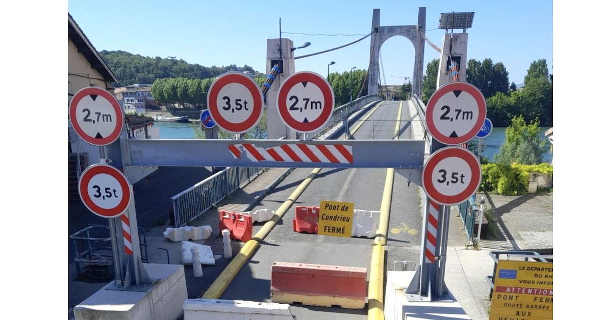 Fermé à toute circulation depuis le 6 mai, réouverture ce vendredi 16 mai du pont de Condrieu,   aux piétons et aux cyclistes,  mais toujours interdit aux voitures pour « une durée indéterminée »