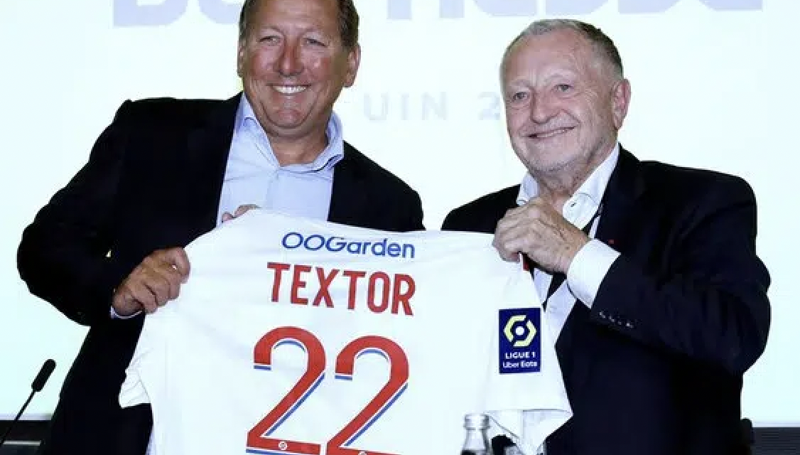   Coup de tonnerre sur le Groupama Stadium : l’Olympique Lyonnais rétrogradé en Ligue 2 par la DNCG