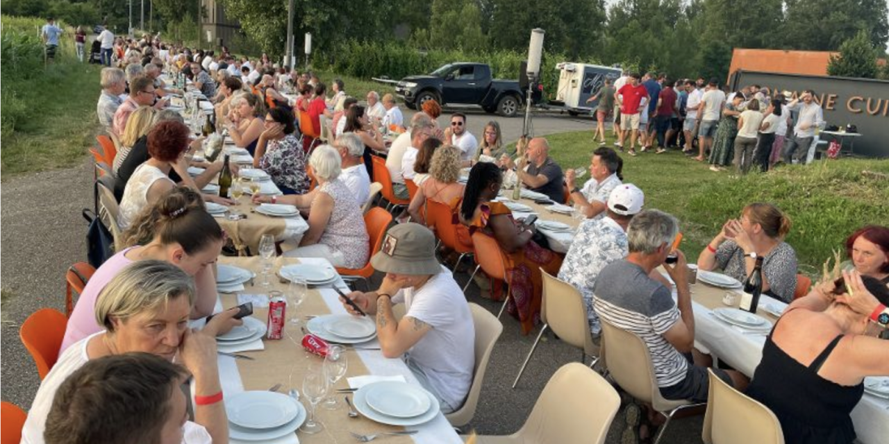 Un succès : 350 participants au 1er Grand Banquet de Jassoux à Chavanay terni par une vingtaine de déprédations sur le parking