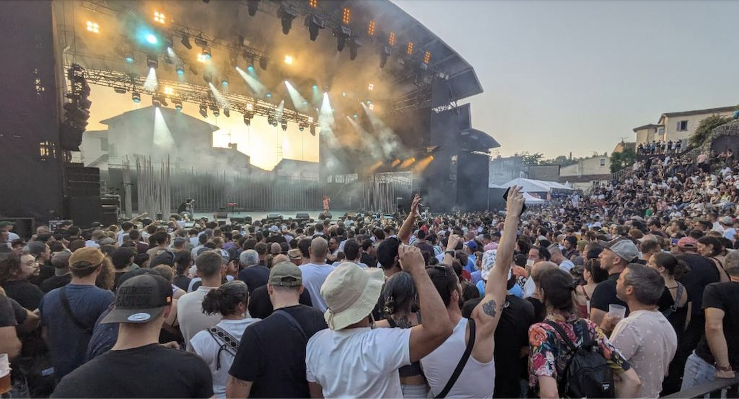 Jazz à Vienne comme les autres festivals de l’été, face à une réglementation sonore inapplicable !