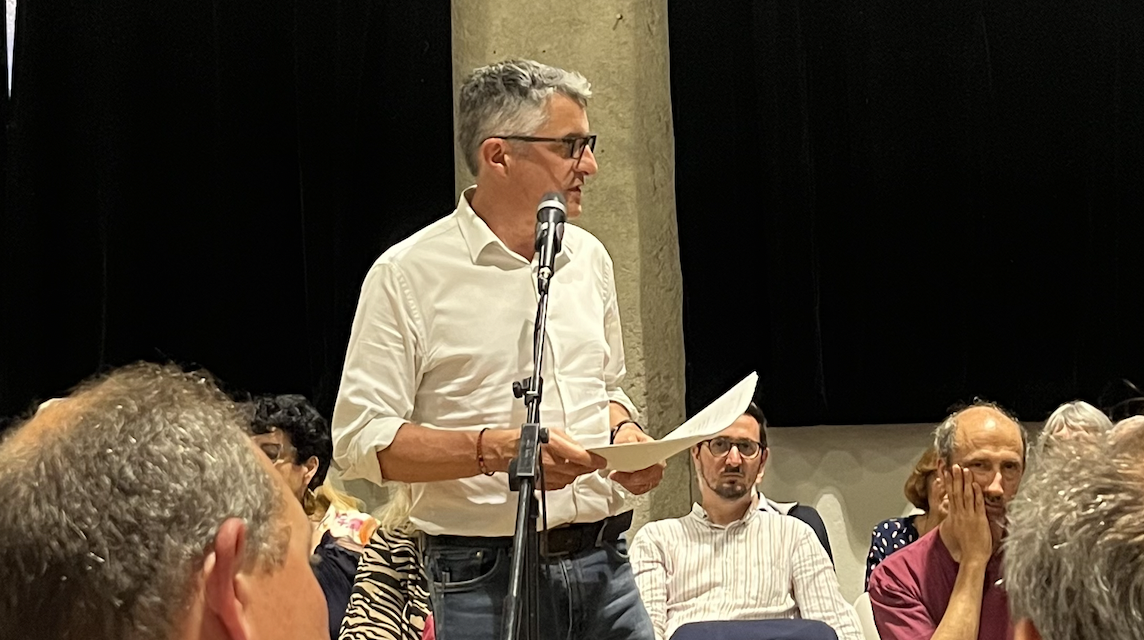 Erwann Binet prend la tête de la liste de Gauche, « Vienne Vivante » pour les prochaines municipales. Seize noms et le programme dévoilés