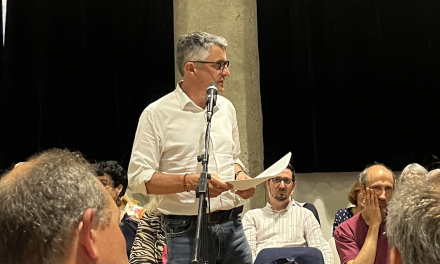Erwann Binet prend la tête de la liste de Gauche, « Vienne Vivante » pour les prochaines municipales. Seize noms et le programme dévoilés