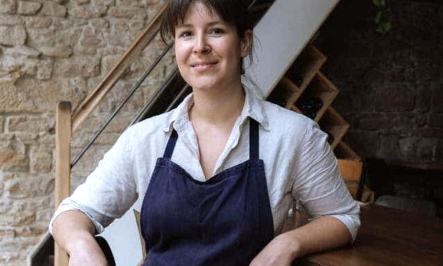 La gastronomie végétalienne va avoir son restaurant gastronomique à Lyon : la Cheffe Emily Dader, ouvre en septembre les portes de « Trèfle »