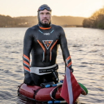 En descendant le fleuve sur son « packcraft » : Rémi Camus, un éco-explorateur va traquer les PFAS dans le Rhône