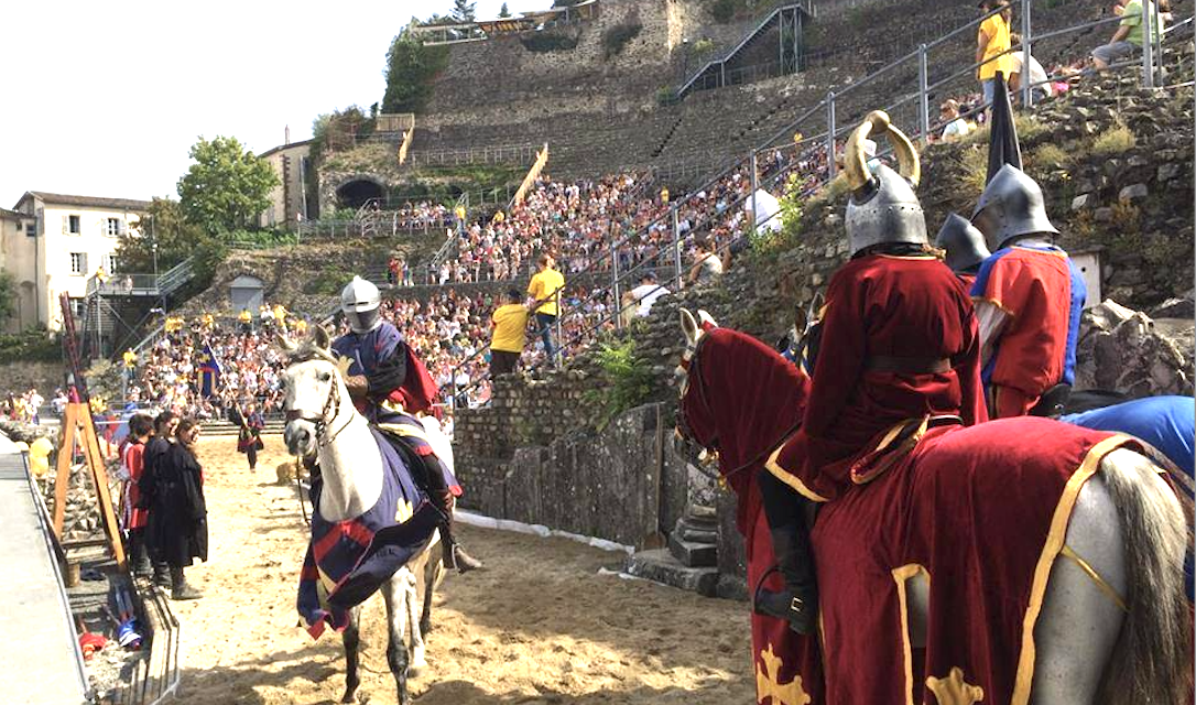 Elle a pour thème « Jouvencelles et Jouvenceaux » : une nouvelle jeunesse cette année  pour la Fête Historique de Vienne, samedi 30 et dimanche 31 août