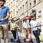 Ils risquent 135 euros d’amende : à Bourgoin-Jallieu, les conducteurs de trottinettes et de vélos électriques personna non grata dans le centre piéton