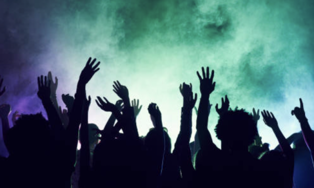 Le bilan de la rave party de Cour-et-Buis actuellement en train de se terminer : 116 infractions et 23 teufeurs pris en charge par les secouristes…