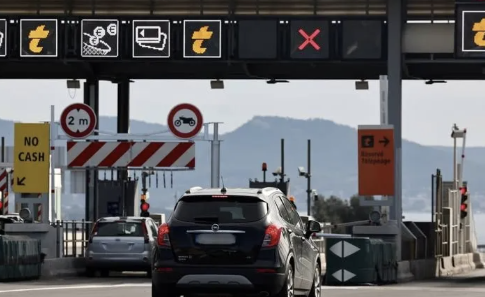 Tarif du péage du futur demi-échangeur de Reventin-Vaugris bientôt inauguré : il en coûtera 1,90 euro pour une voiture ; 1,20 pour une moto