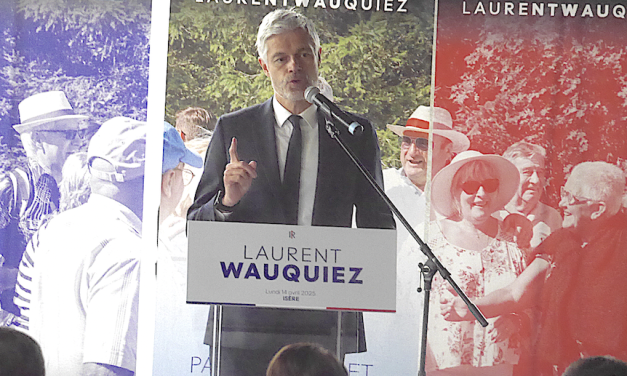La Gauche du Conseil régional Auvergne-Rhône-Alpes met en cause « l’influence excessive »  du conseiller « très spécial » Laurent Wauquiez