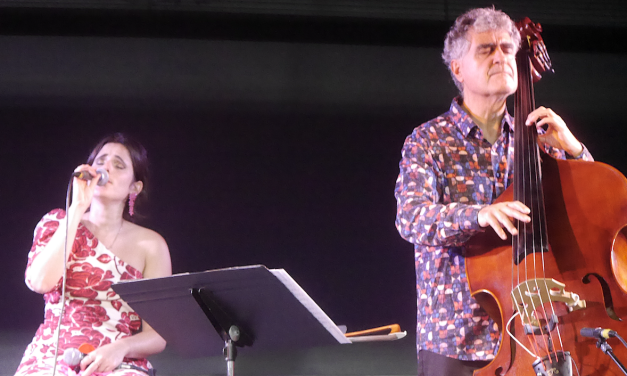 Avec sa fille Soléa, Renaud Garcia-Fons ouvre  avec brio la saison du Quartier Latin Jazz Club à Ste-Colombe devant 250 personnes