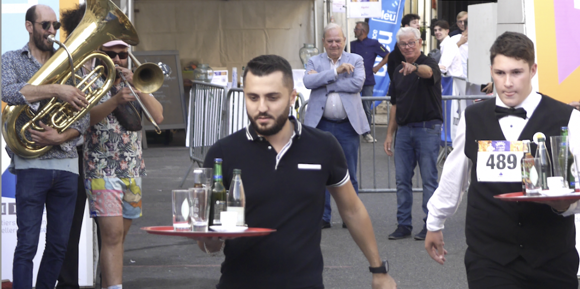 Viennoiseries- La course des garçons de café annoncée pour le 24 septembre ; concours des plus beaux centre-villes, Vienne en lice ; Les 20 bougies d’Ariane