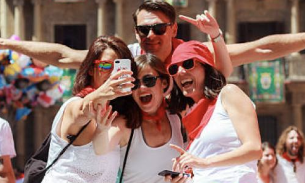 Viennoiseries- Féria dimanche cours Brillier ; Vernissage des « affiches lacérées » de Gérard Escot ; et le New European Orchestra pour la 1ère fois à Vienne
