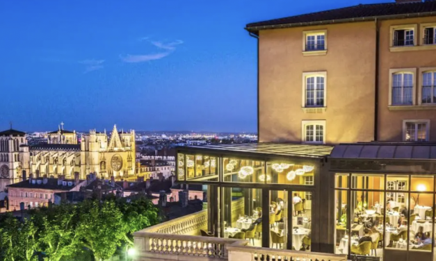 Le Groupe  lyonnais Arteloge Hôtels & Restaurant annonce la vente de son fleuron, la Villa Florentine 5*, au groupe… lyonnais Beauvallon Collection.