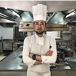 Il fait partie des 21 sélectionnés : Kenji Takenoshita du restaurant La Pyramide à Vienne, futur champion de France et peut-être du monde, du pâté en croûte ?