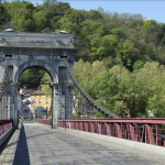 Fermé depuis 4 mois aux voitures, le pont suspendu de Chasse-sur-Rhône va  bientôt rouvrir à la circulation
