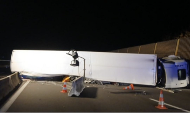 Un poids-lourd se couche cette nuit sur les 3 voies de l’autoroute à hauteur de Salaise-sur-Sanne : l’A7 coupée dans le sens Marseille-Lyon
