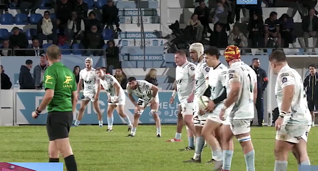 Rugby, Nationale 2-Contre Tricastin, les  joueurs du CS Vienne remportent leur premier match à la maison