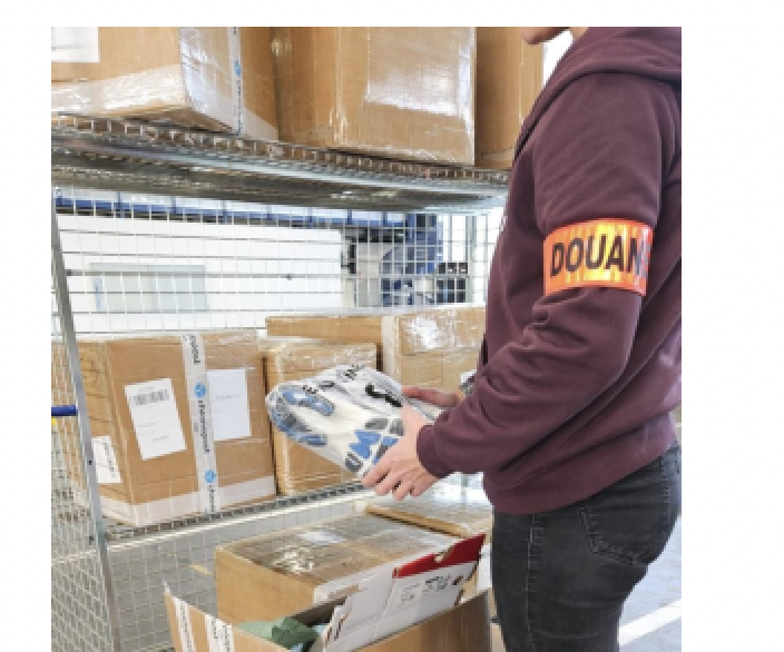 Suite à l’affaire Shein : quatre entrepôts du Rhône (dont un à  St-Ex) et de l’Isère contrôlés par les Douanes, 10 % des colis non conformes !