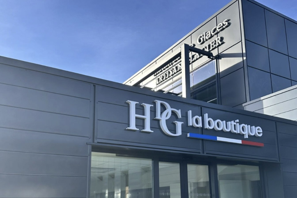 Viennoiseries-Une boutique éphémère HDG en décembre à Reventin-Vaugris ; Il obtient son brevet de pilote à la cinquantaine ;  Les vœux 2026  de la municipalité de Vienne