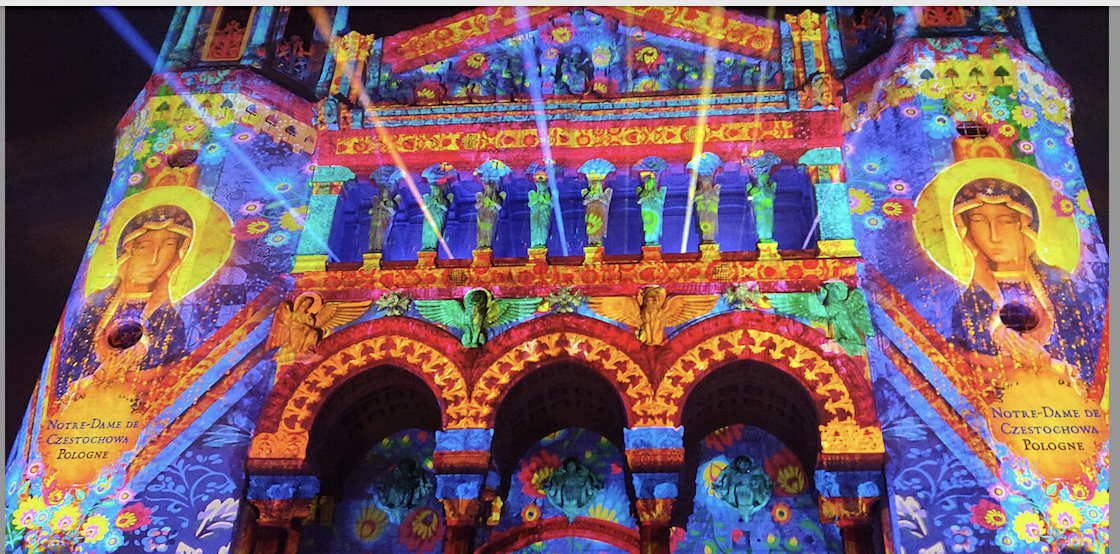 Lyon :  jusqu’au 31 décembre, la basilique de Fourvière en immersion lumineuse  et « en voix »
