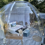 Près de Vienne, à Oytier-Saint-Oblas, l’étonnant « Dodo Lodge »  et ses « Chambres  Bulles » qui permettent de dormir sous les étoiles…