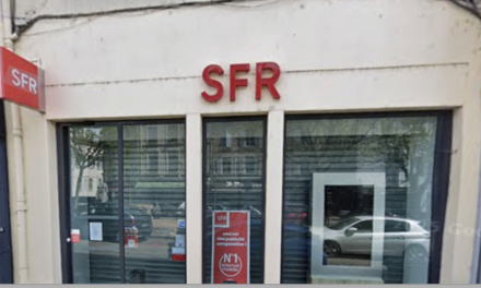 Deux individus cagoulés braquent en plein jour la boutique SFR, cours Romestang à Vienne