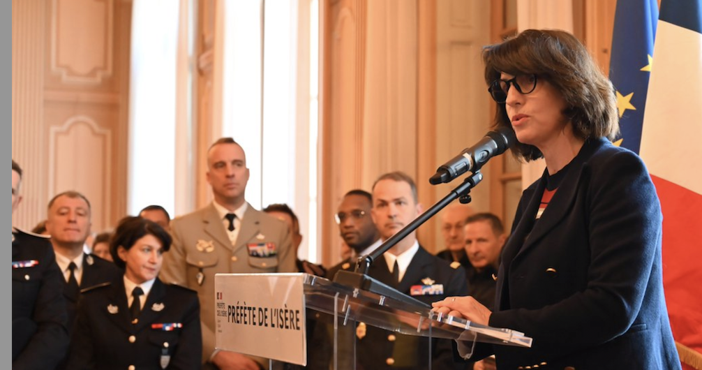 La préfète du département, Catherine Seguin  annonce « une baisse de 40 % des points de deal en Isère »