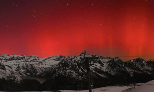 A nouveau, grâce à une forte tempête solaire, magnifiques aurores boréales en Isère et en Auvergne-Rhône-Alpes