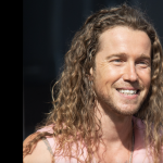 Avec Julien Doré, une nouvelle date  annoncée à Vienne : 13 concerts désormais  cet été au théâtre antique (hors Jazz)