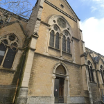 Un espace d’escalade, de restauration et de co-working, annoncé sein de… l’Eglise St-Bernard dans le 1er arrondissement de Lyon