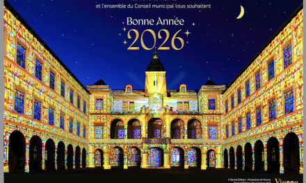 A l’issue d’un concours entre photographes, la carte de vœux de la municipalité viennoise inspirée de la « Région des Lumières », cet été