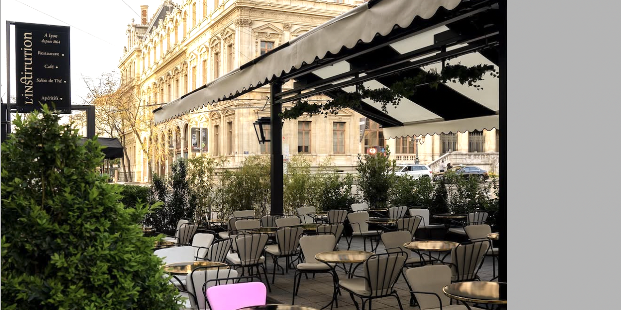 La brasserie  lyonnaise « L’Institution » rue de la Ré change de mains et de nom et va devenir un restaurant dédié aux cuisines du monde