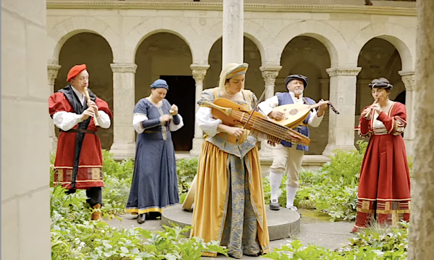 Musique ancienne-Tournée au cloître Saint-André-le-Bas à Vienne : la Guilde Interval, basée à Echalas vient de  tourner sa 1ère vidéo