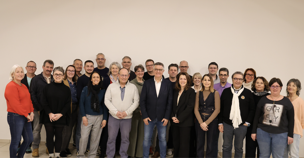 Municipales mars 2026-Le maire sortant d’Estrablin, Denis Peillot présente ses vingt-six colistiers et son programme