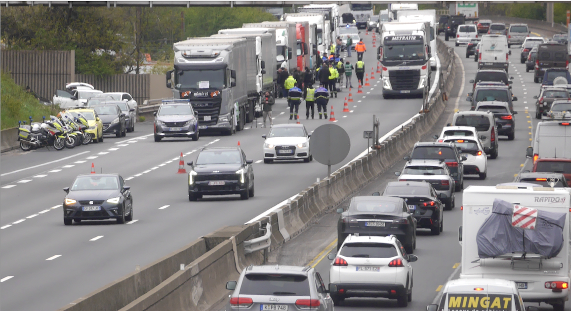 Barrage filtrant des routiers sur l’A7 à Chasse-sur-Rhône : jusqu’à 1 h d’attente, avec répercussions jusqu&rsquo;à Vienne