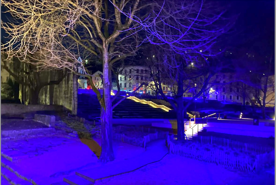 Prévention contre le cancer : le Jardin de Cybèle  à Vienne tout en bleu jusqu’à la fin du mois